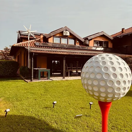 Сasa de vacaciones Norma Immersa Nel Golf Margara *